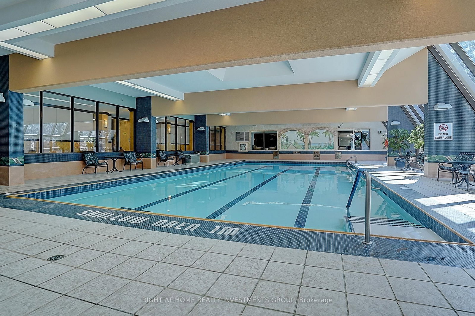 89 Skymark Drive, Unit 511 - Photo 47