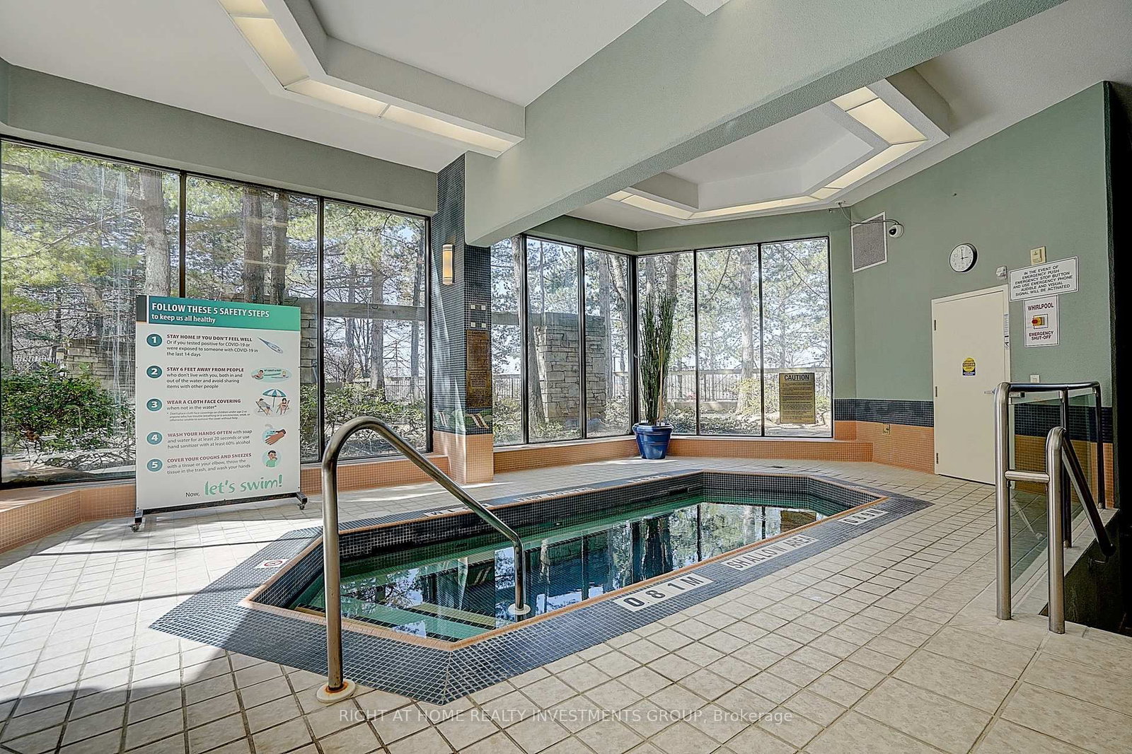 89 Skymark Drive, Unit 511 - Photo 49