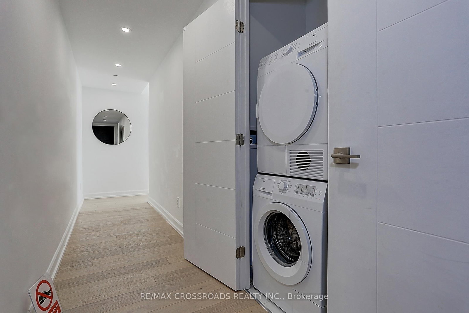 Condo for sale at 4310-488 University Avenue, Toronto, Ontario, M5G 0C1 - University - MLS: C12988676