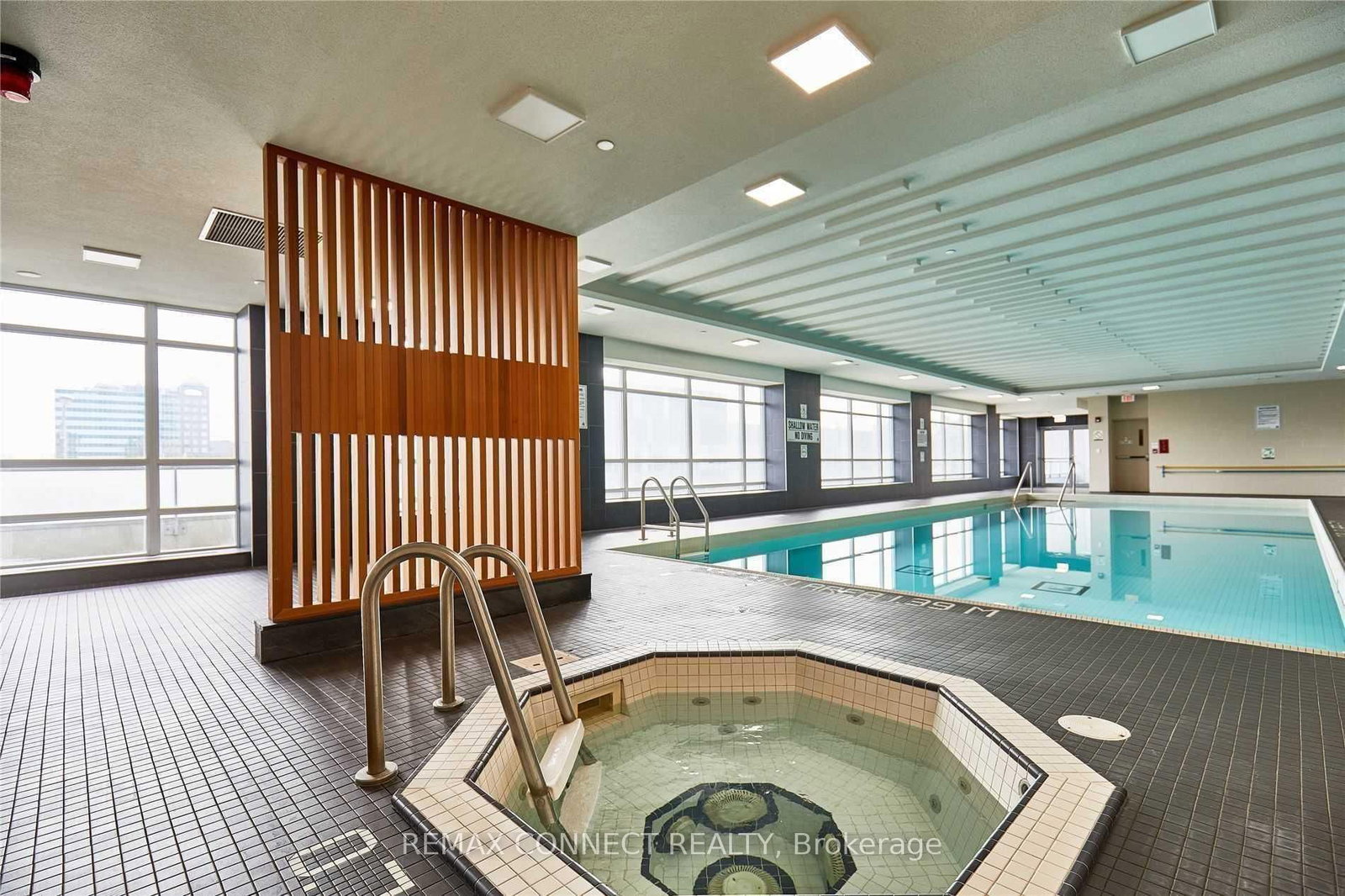 30 Heron's Hill Way, Unit 1605 - Photo 21