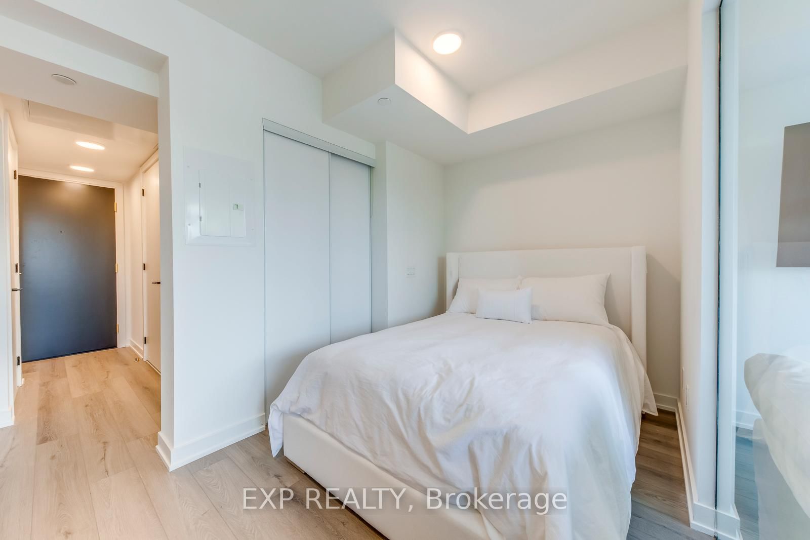 5 Lakeview Avenue, Unit 415 - Photo 9