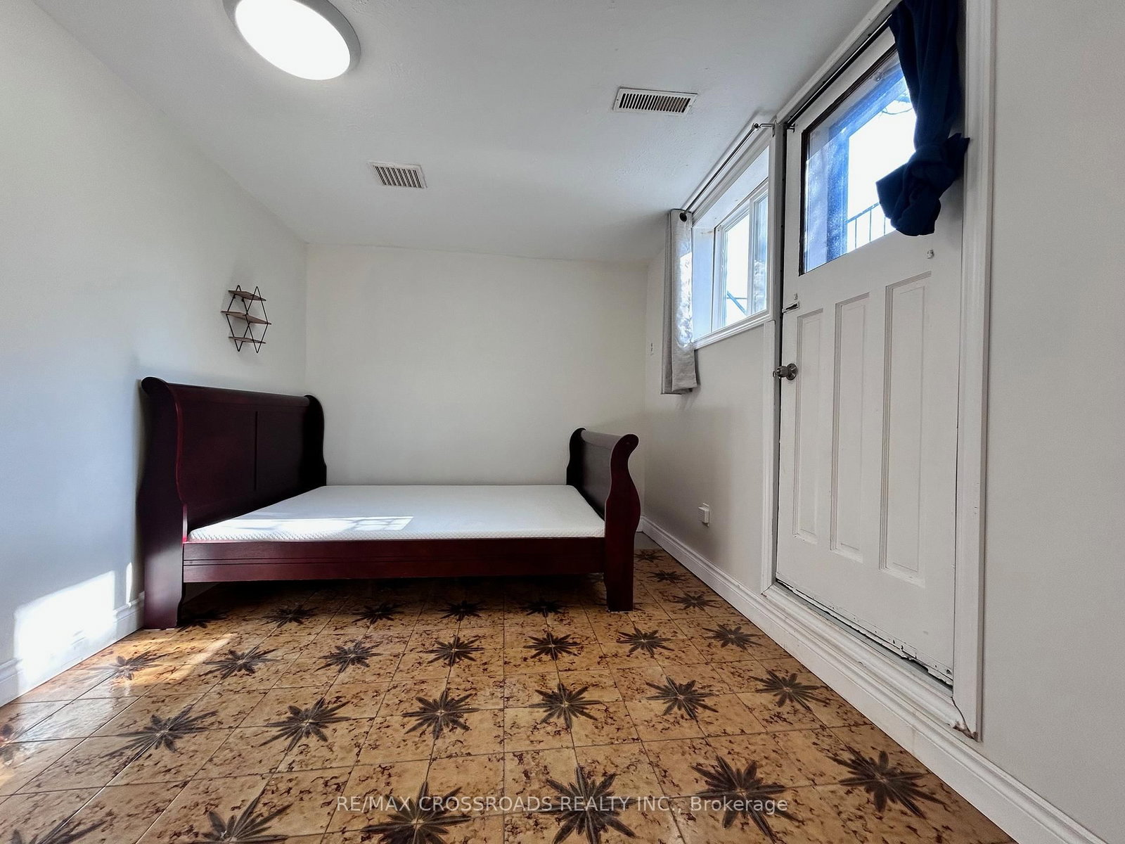 62 Navaho Drive, Unit Lower level - Photo 11