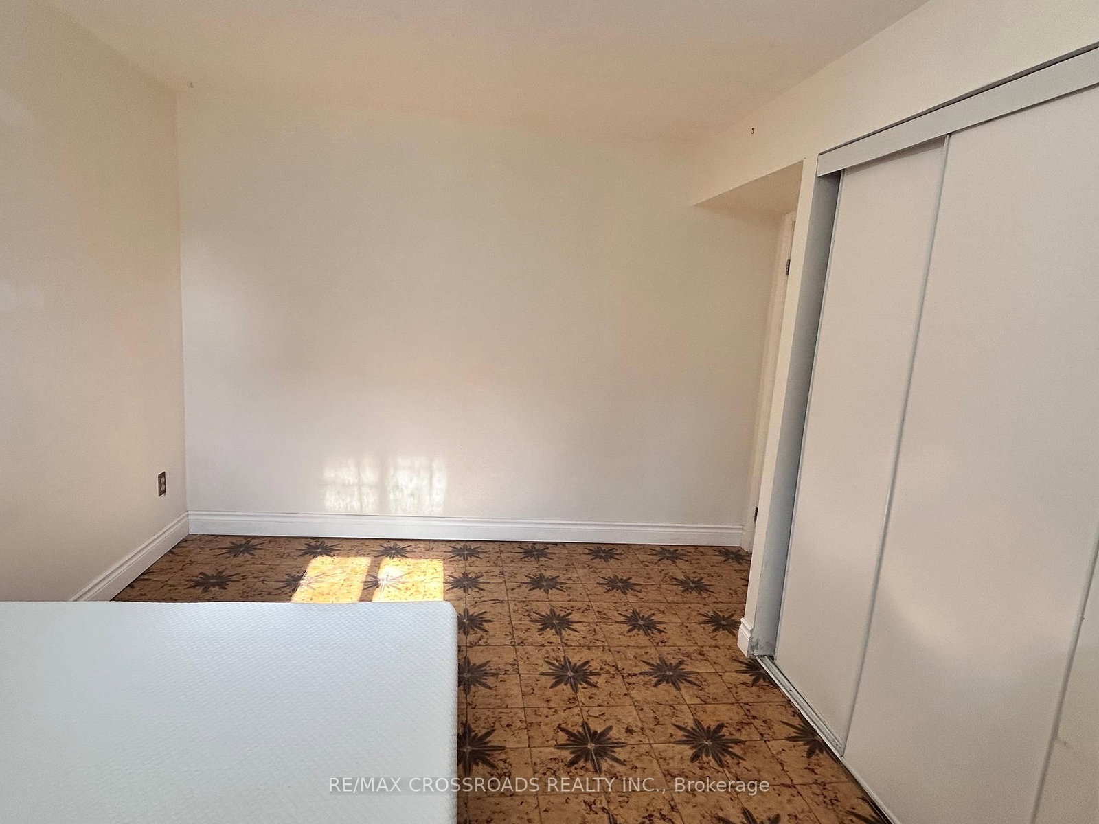 62 Navaho Drive, Unit Lower level - Photo 15