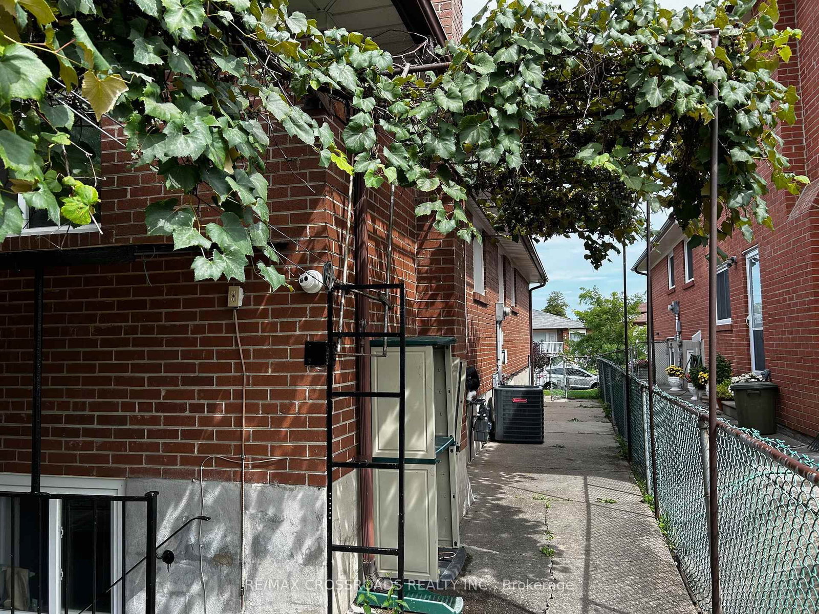 62 Navaho Drive, Unit Lower level - Photo 23