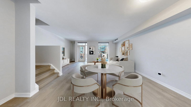 Th8 - 31 Brunel Crt, Toronto, M5V 3Y2 | Image 3