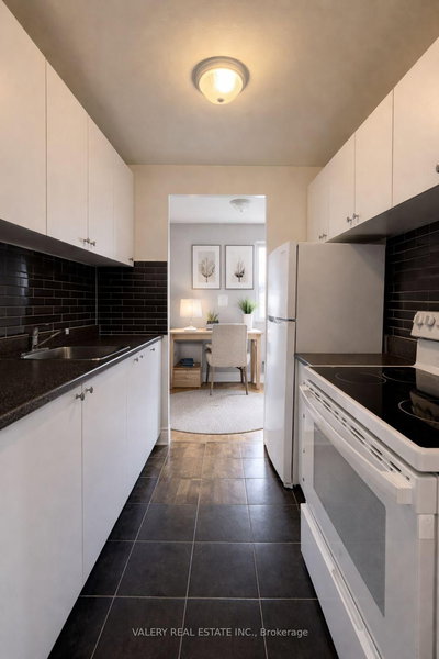 104-1002 Lawrence Avenue East, Toronto, Ontario image-0-1