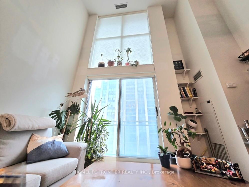 188 Doris Avenue, Unit 1014