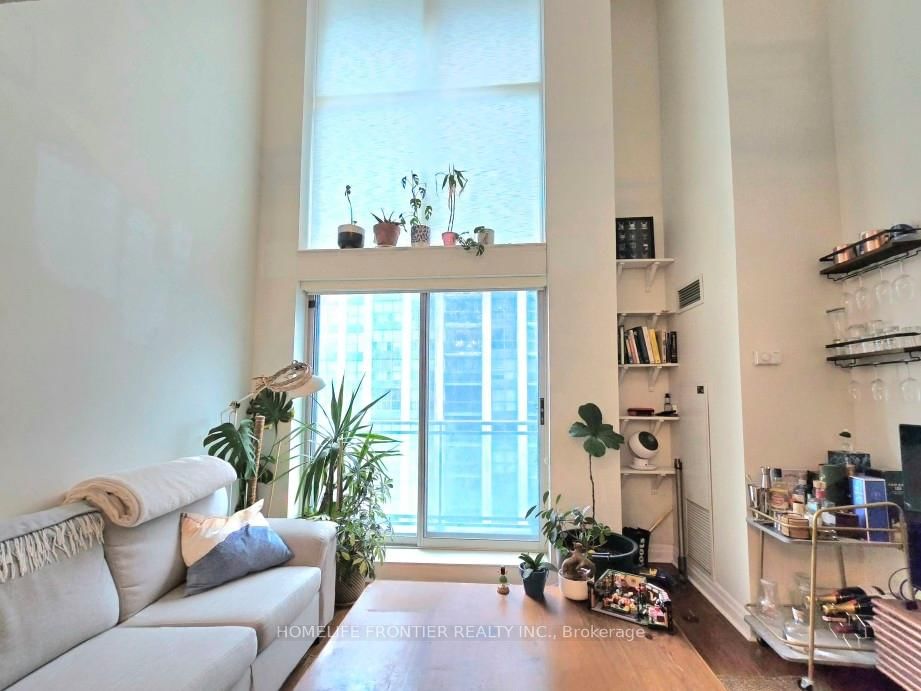 188 Doris Avenue, Unit 1014 - Photo 2