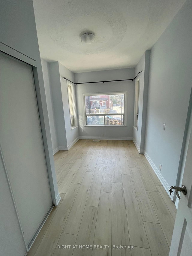 477 Ossington Avenue