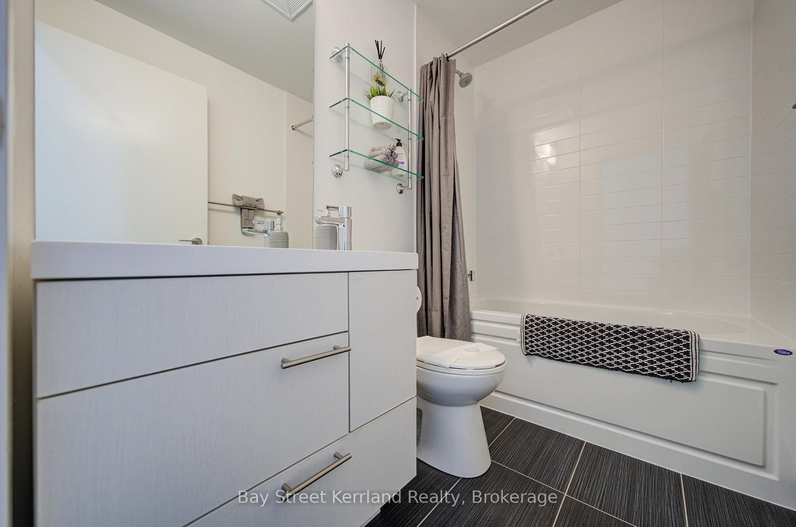 Condo for sale at 3701-30 Nelson Street, Toronto, Ontario, M5V 0H5 - Waterfront Communities C1 - MLS: C12988878