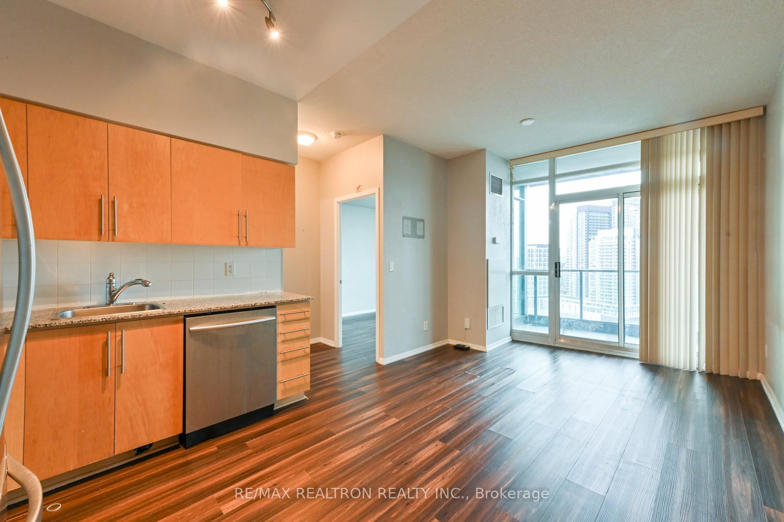231 Fort York Boulevard, Unit 2505 - Photo 11