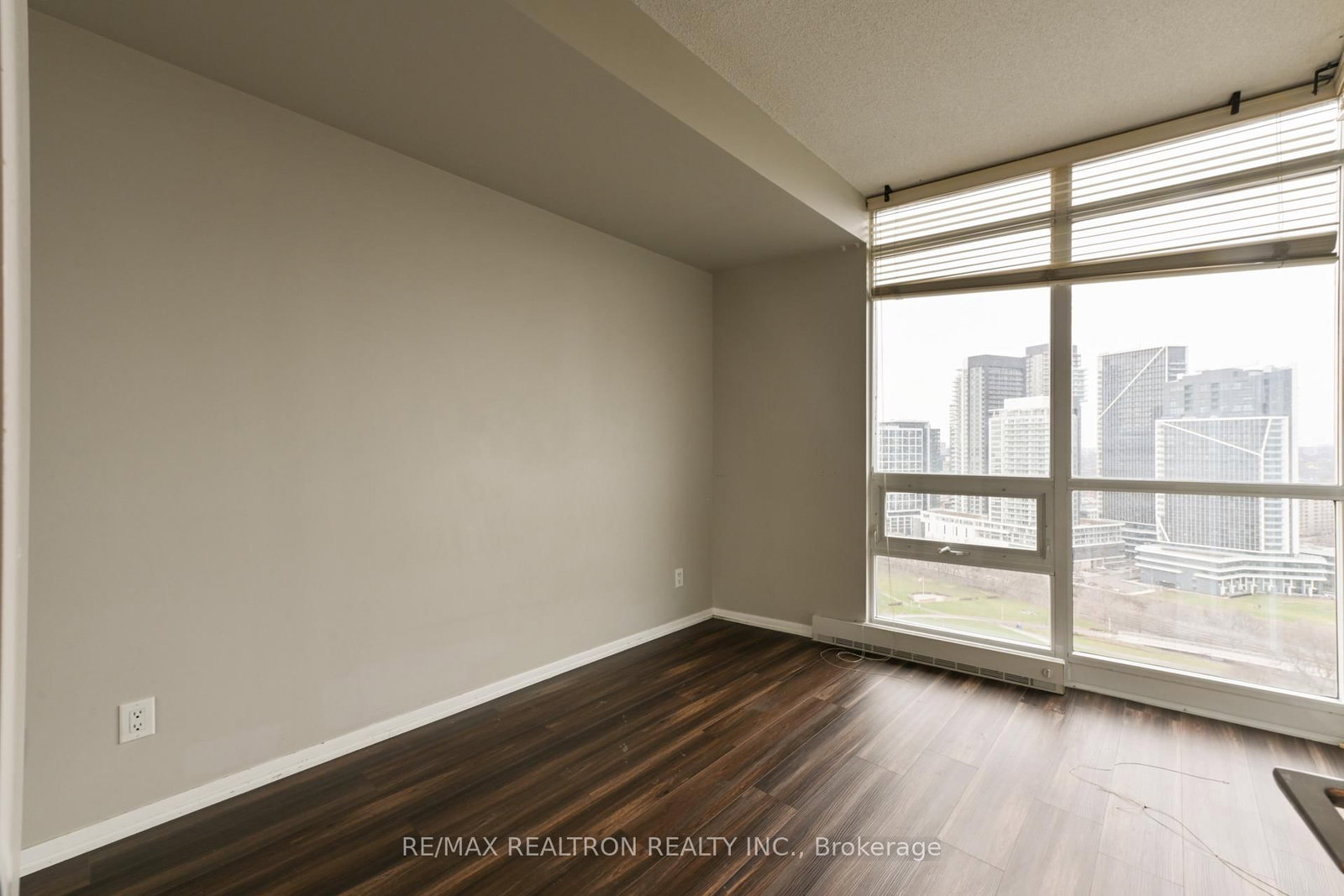 231 Fort York Boulevard, Unit 2505 - Photo 12
