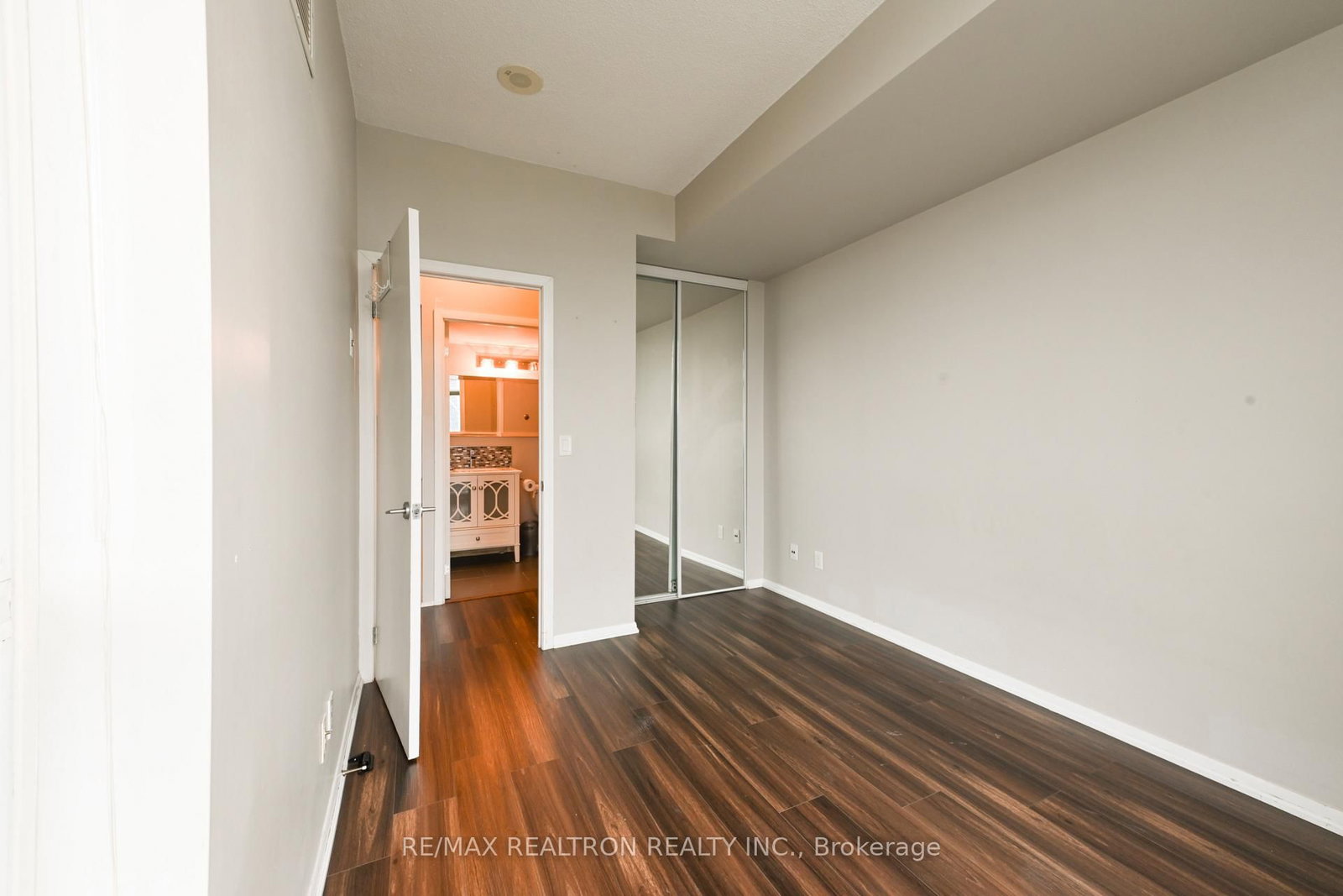 231 Fort York Boulevard, Unit 2505 - Photo 13