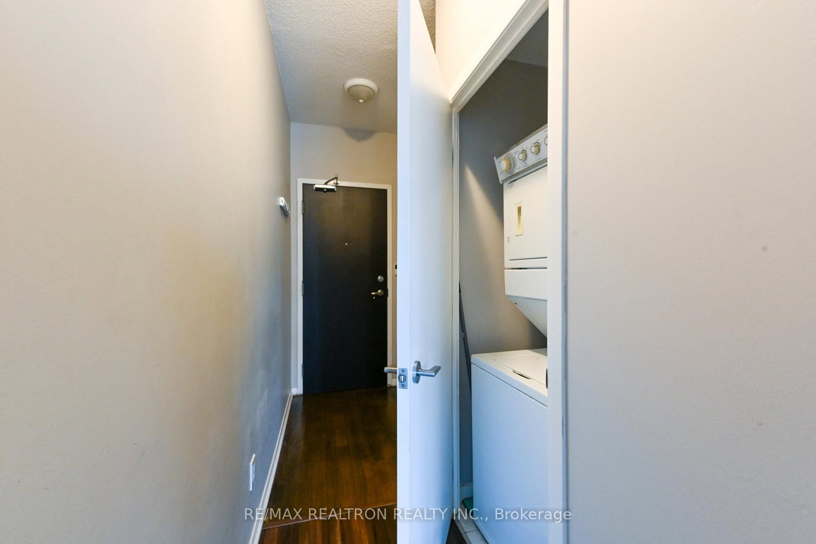 231 Fort York Boulevard, Unit 2505 - Photo 4