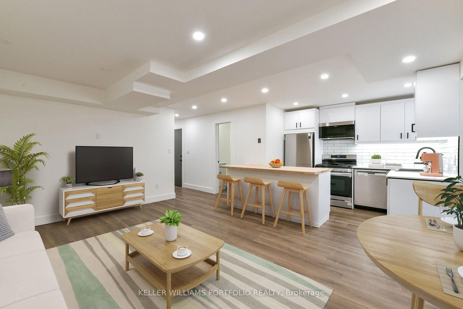 Semi-Detached House for sale at 229 Manor Road, Toronto, Ontario, M4S 1R9 - Mount Pleasant East - MLS: C12988972