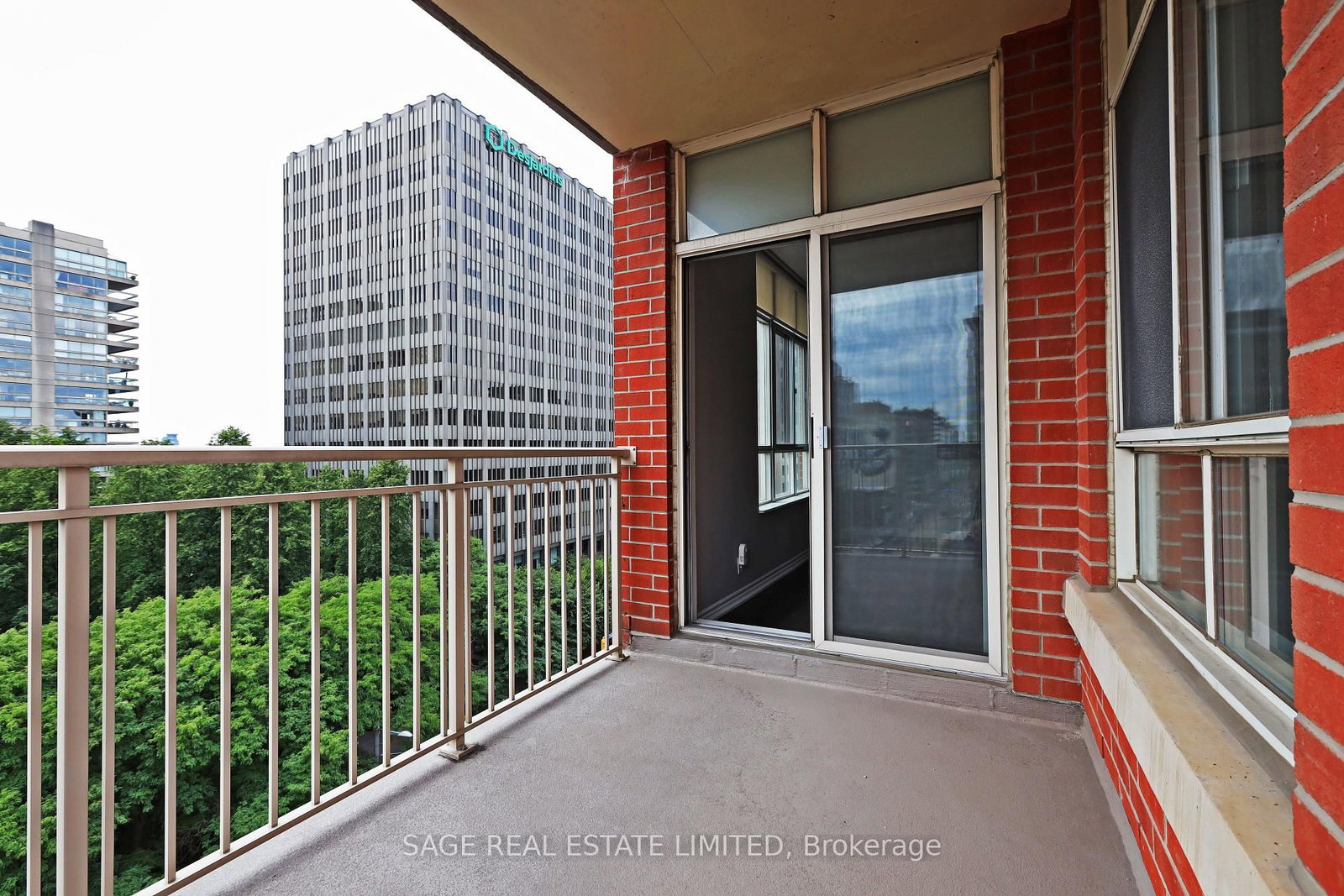 1 Deer Park Crescent, Unit 803 - Photo 17