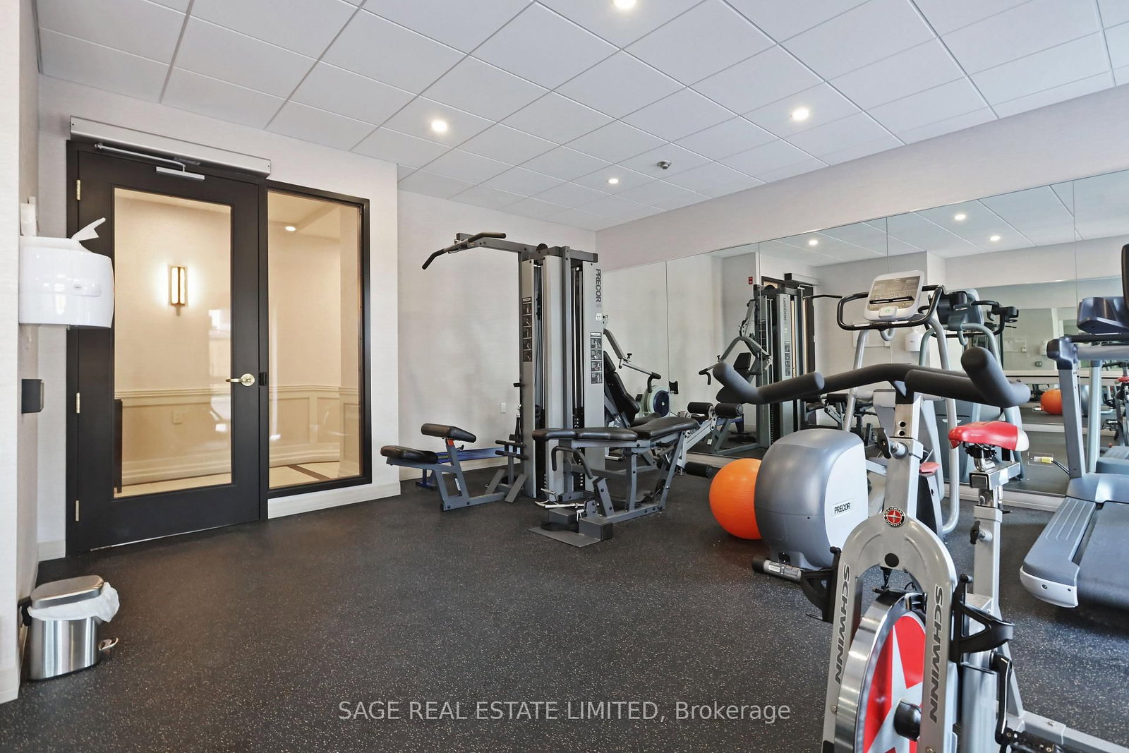 1 Deer Park Crescent, Unit 803 - Photo 23