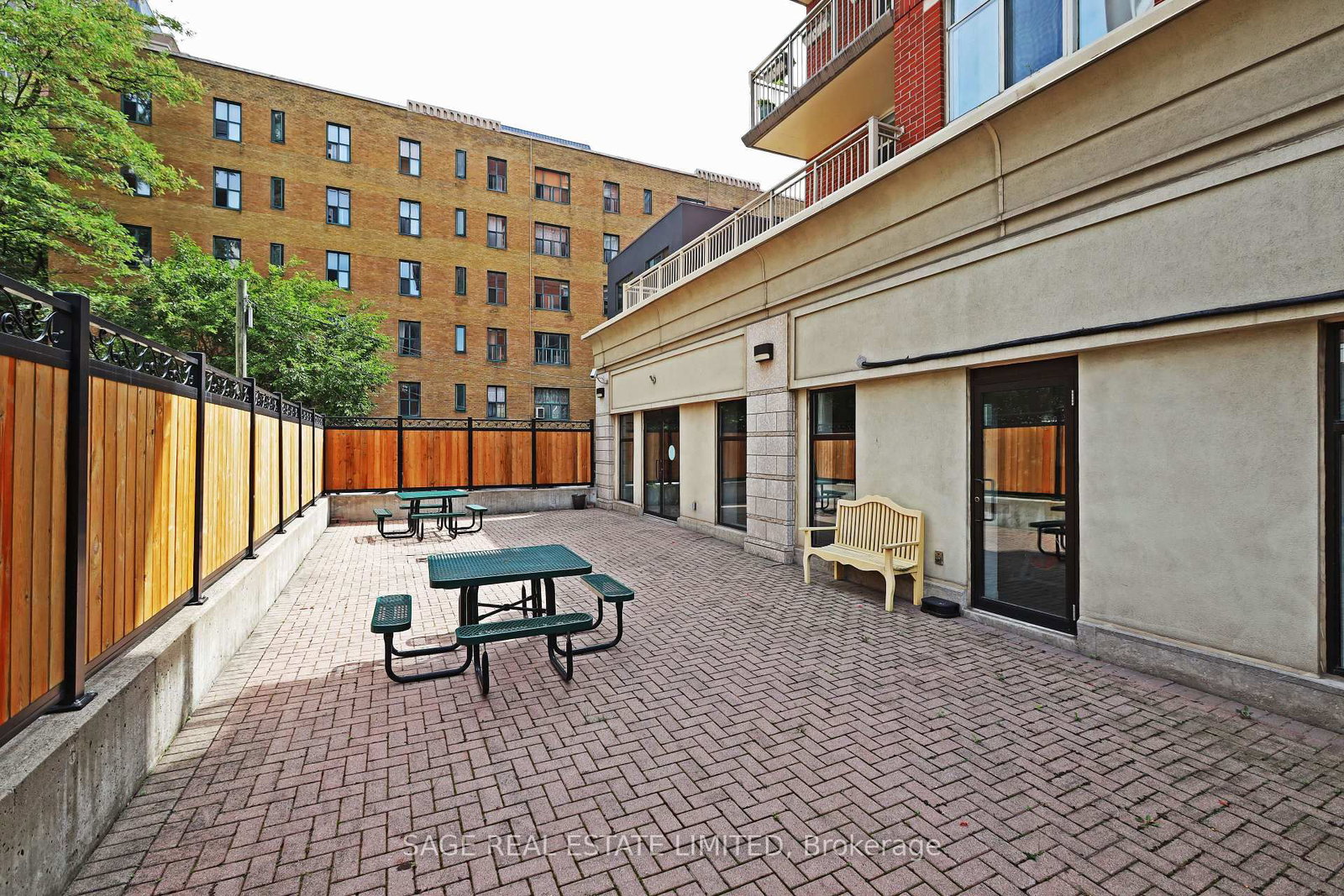 1 Deer Park Crescent, Unit 803 - Photo 25