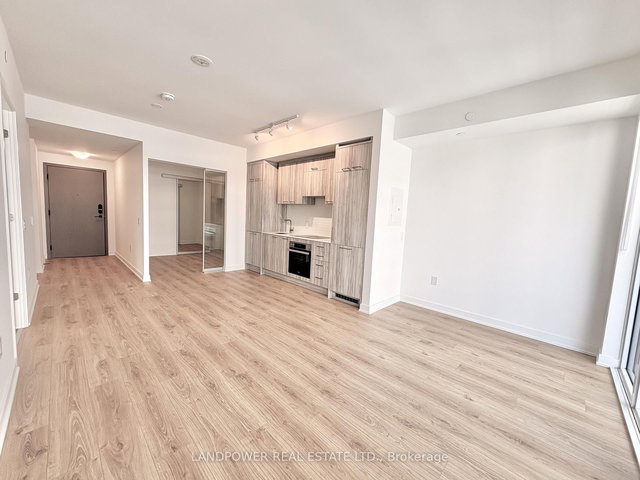 3401 - 634 Church Street