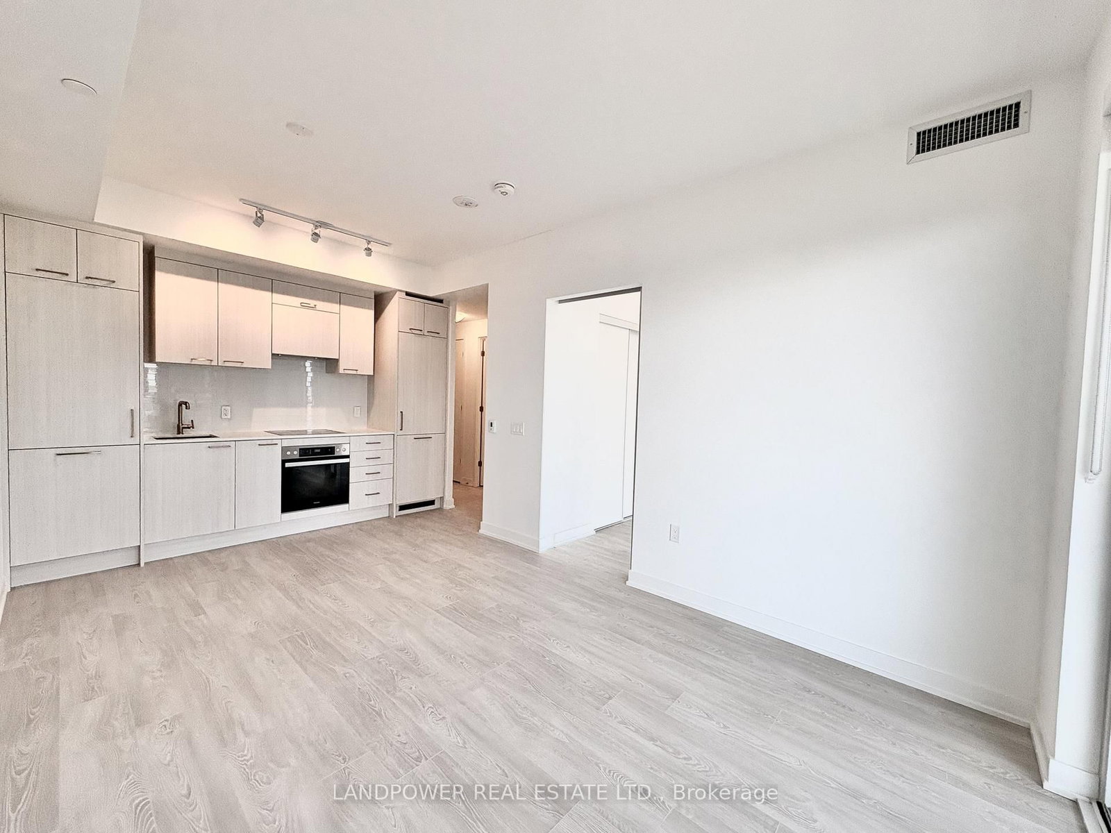 634 Church Street, Unit 3207