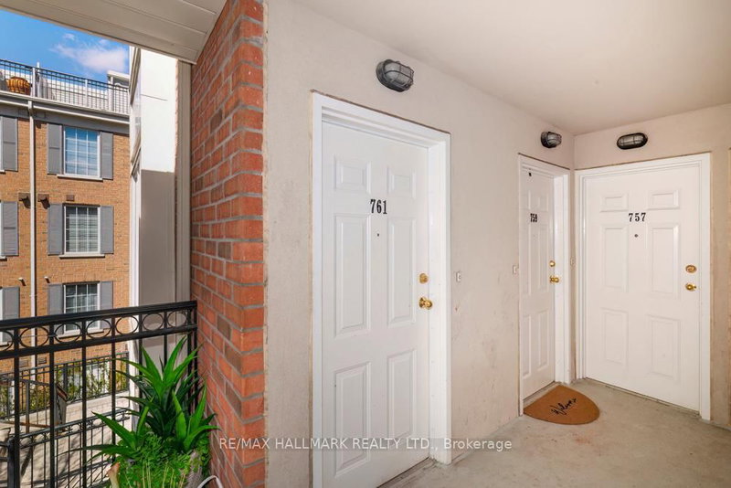 761 - 5 Everson Dr, Toronto, M2N 7C3 | Image 2