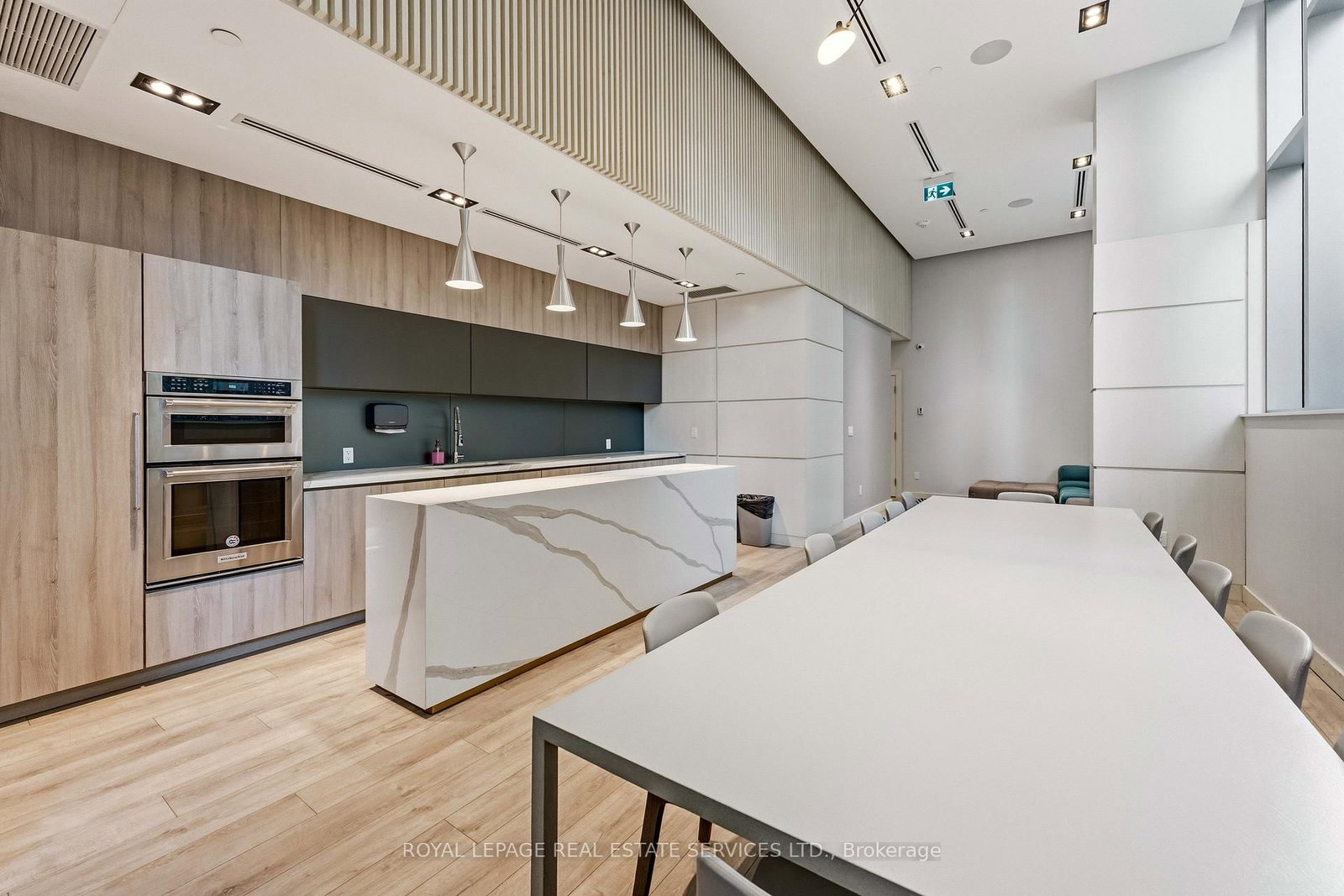 223 St Clair Avenue W, Unit 508 - Photo 26