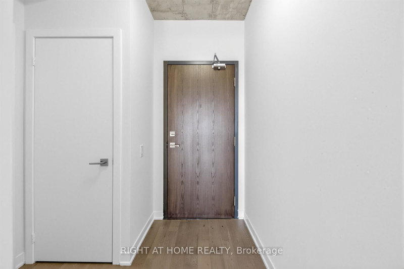 302 - 1239 Dundas St W, Toronto, M6J 0E8 | Image 3