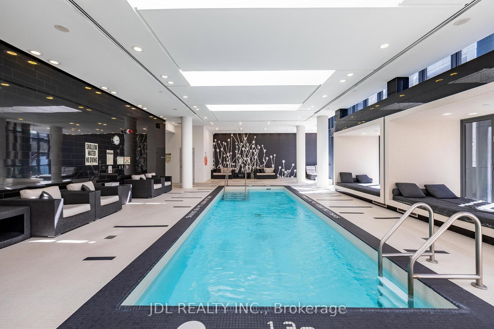 Condo for sale at 2302-770 Bay Street, Toronto, Ontario, M5G 0A6 - Bay Street Corridor - MLS: C12989204