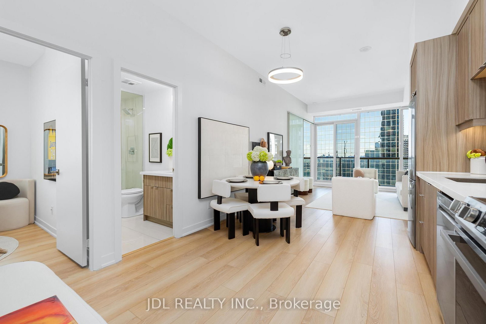 Condo for sale at 2302-770 Bay Street, Toronto, Ontario, M5G 0A6 - Bay Street Corridor - MLS: C12989204