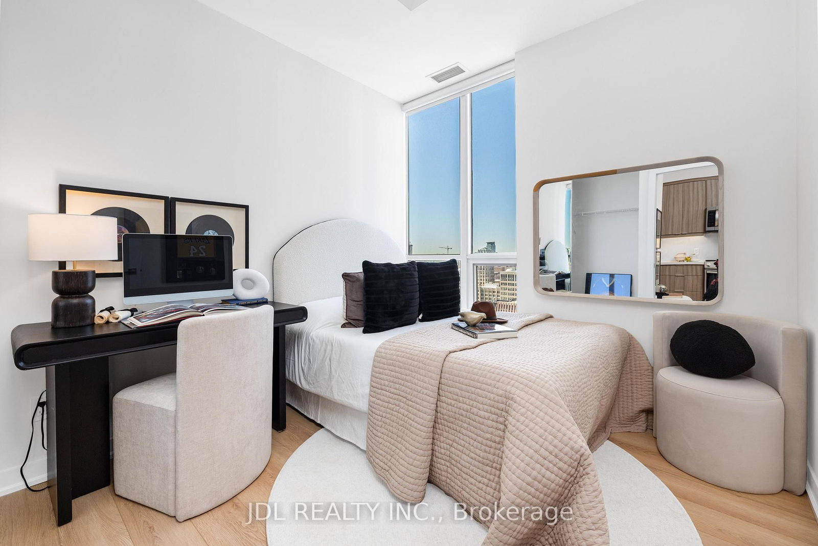 Condo for sale at 2302-770 Bay Street, Toronto, Ontario, M5G 0A6 - Bay Street Corridor - MLS: C12989204