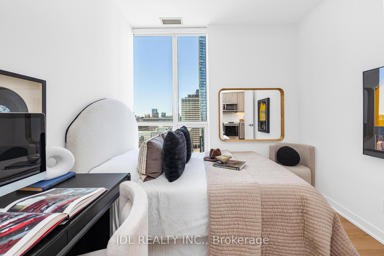 Condo for sale at 2302-770 Bay Street, Toronto, Ontario, M5G 0A6 - Bay Street Corridor - MLS: C12989204