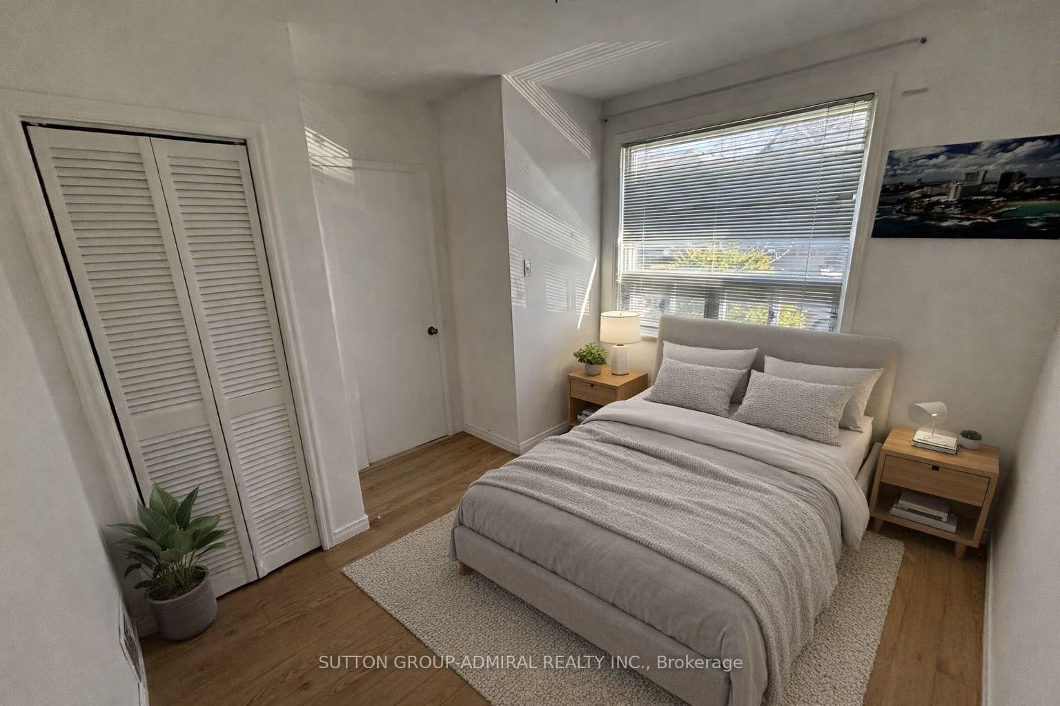 Detached House for sale at 84 Reiner Road, Toronto, Ontario, M3H 2L5 - Clanton Park - MLS: C12989256