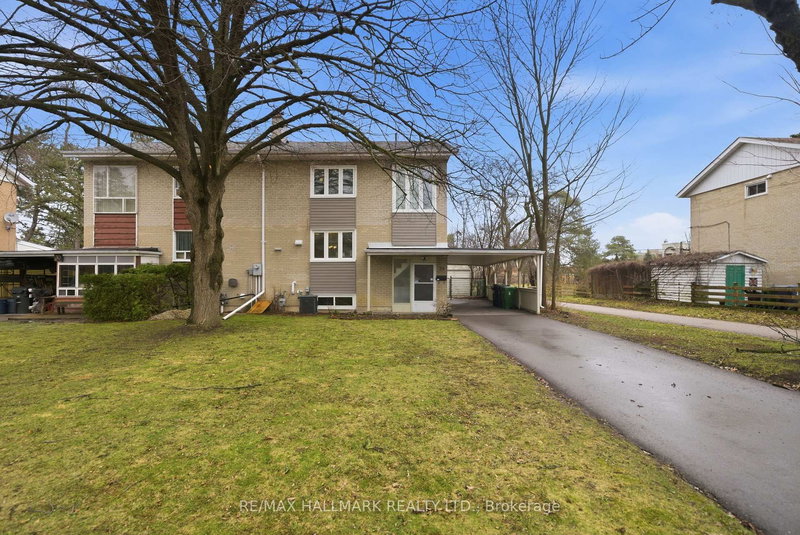 28 Langbourne Pl, Toronto, M3B 1A9 | Image 3