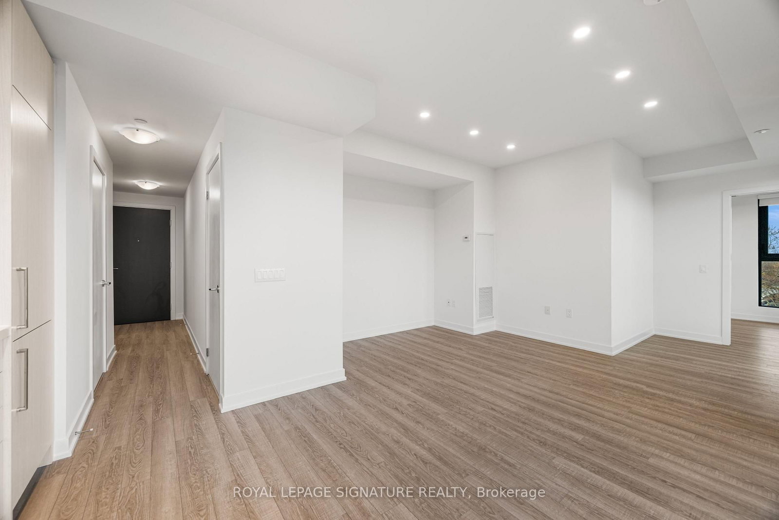 250 Lawrence Avenue W, Unit 609 - Photo 13