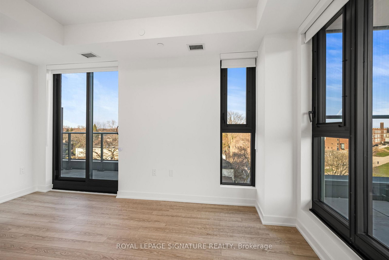 250 Lawrence Avenue W, Unit 609 - Photo 20