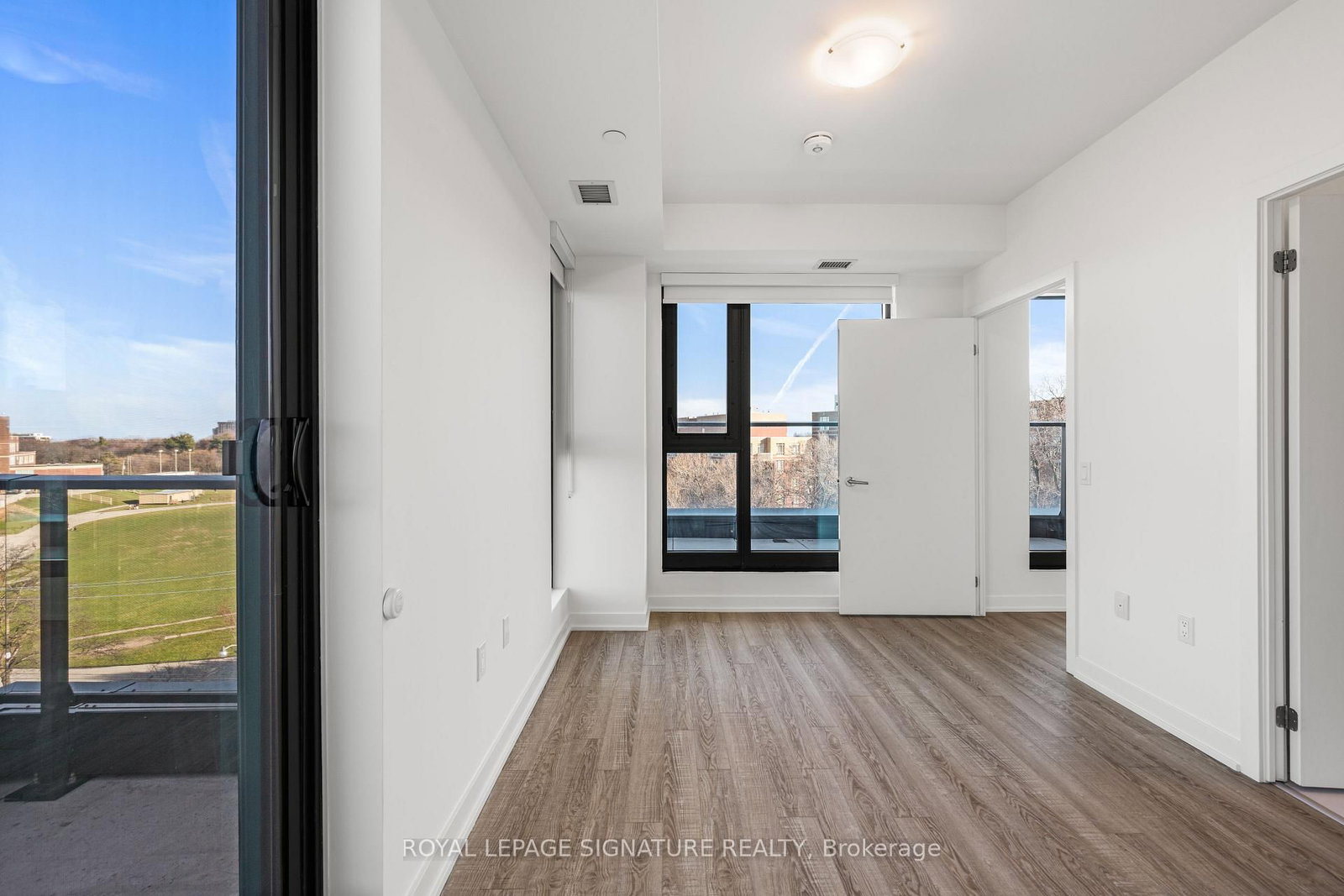 250 Lawrence Avenue W, Unit 609 - Photo 22