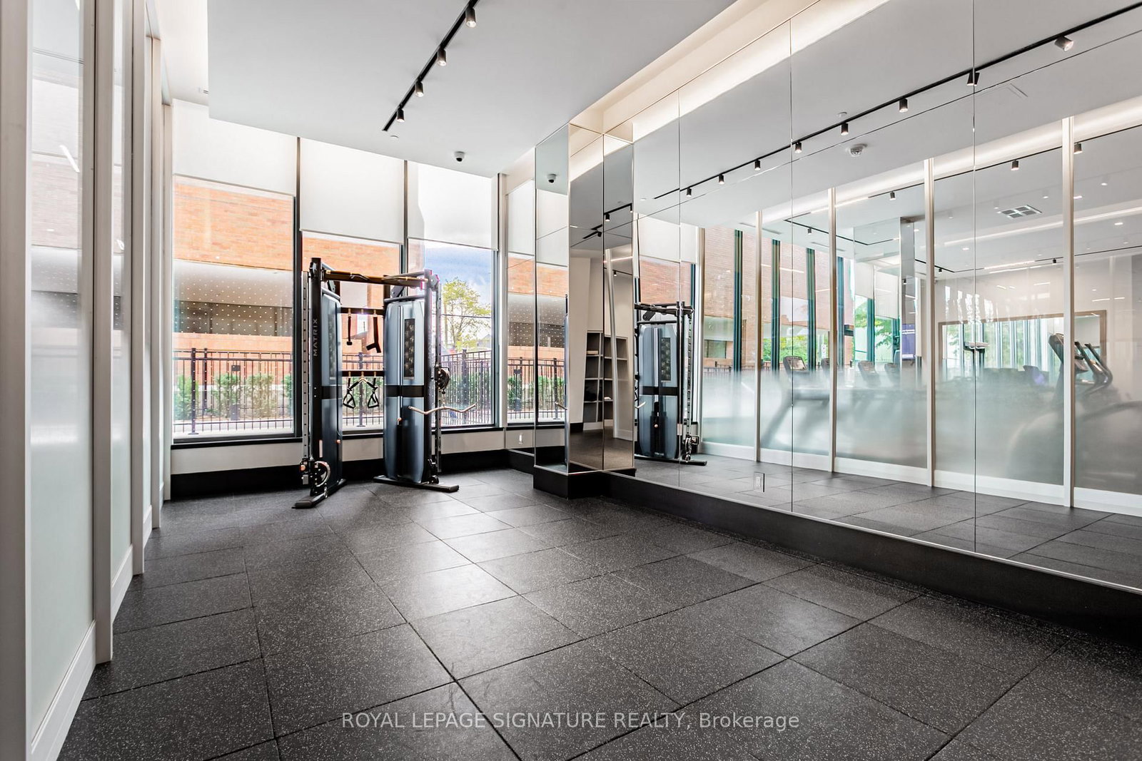 250 Lawrence Avenue W, Unit 609 - Photo 31