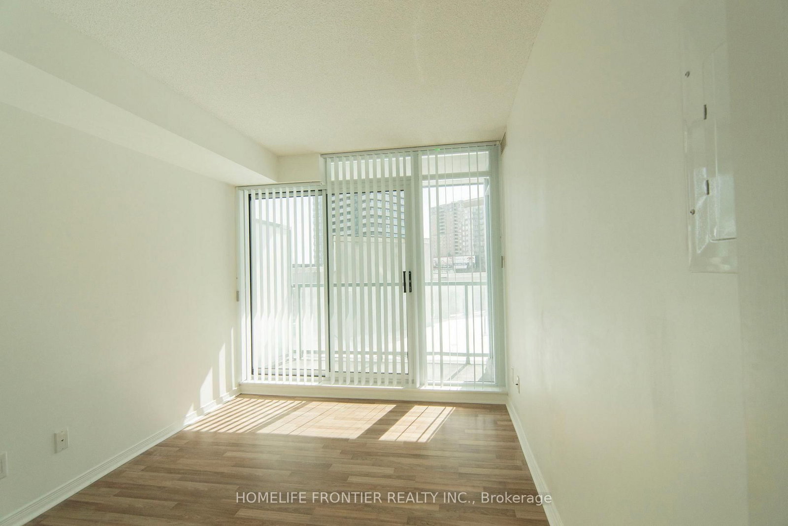 5508 Yonge Street, Unit 302 - Photo 7
