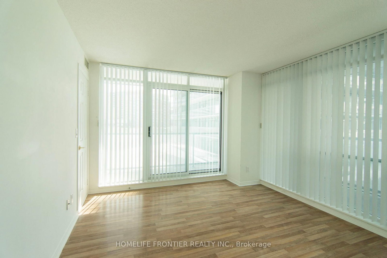 5508 Yonge Street, Unit 302 - Photo 8