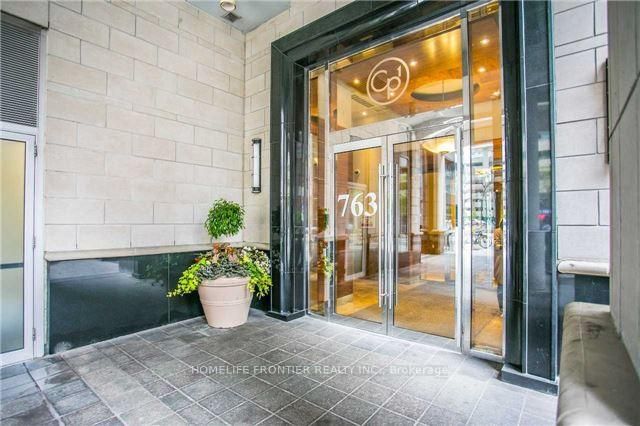 home for lease on 3004-763 Bay Street