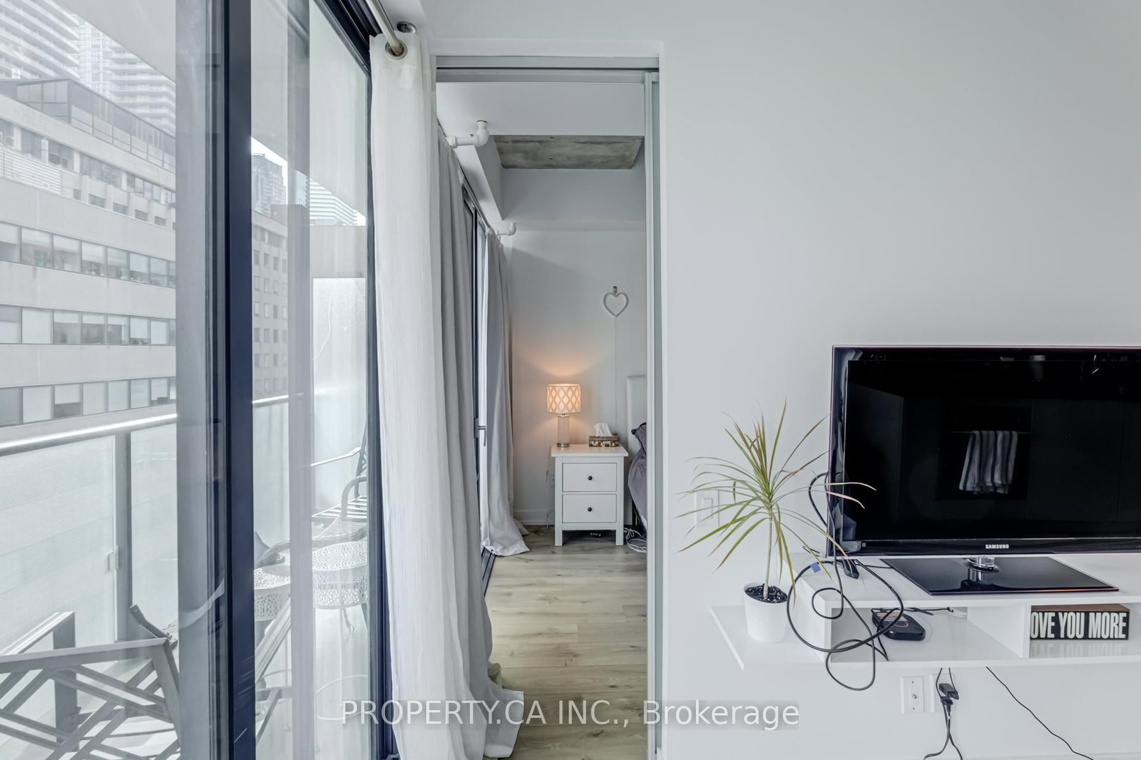 161 Roehampton Avenue, Unit 717 - Photo 17