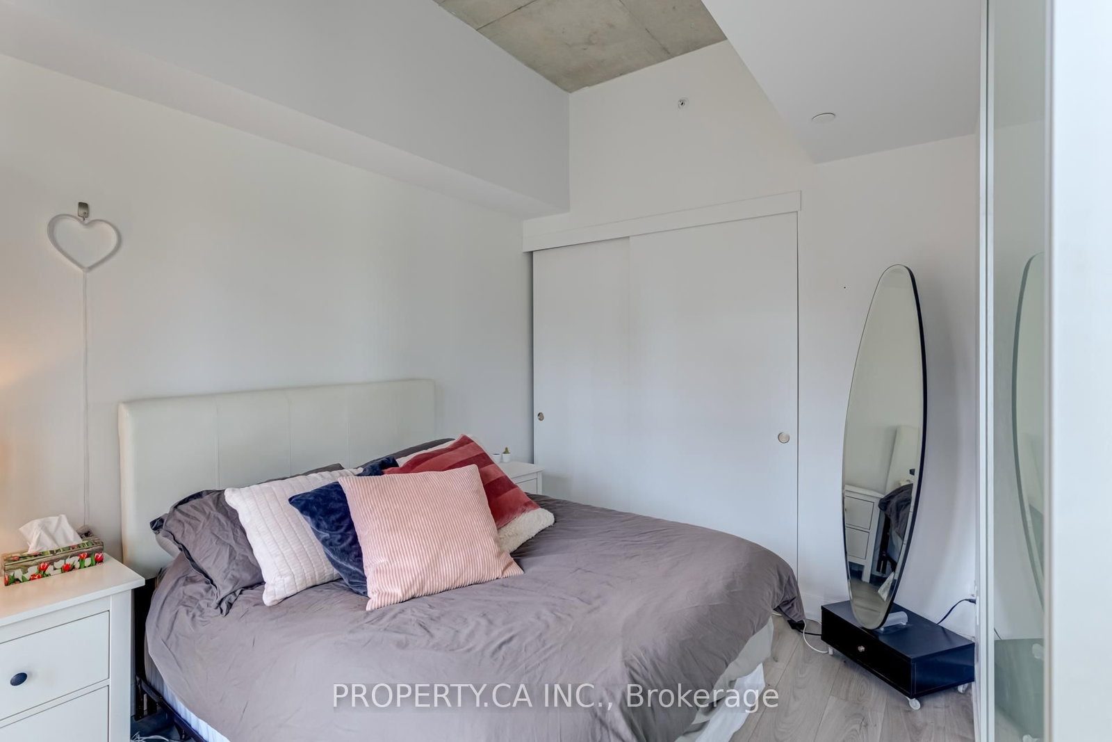 161 Roehampton Avenue, Unit 717 - Photo 18