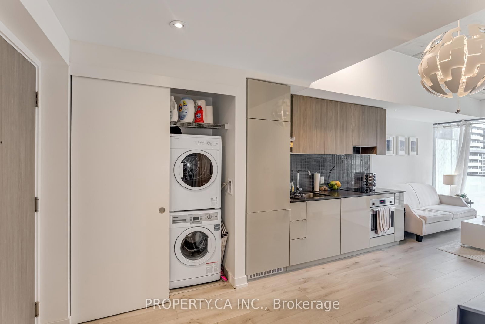 161 Roehampton Avenue, Unit 717 - Photo 25