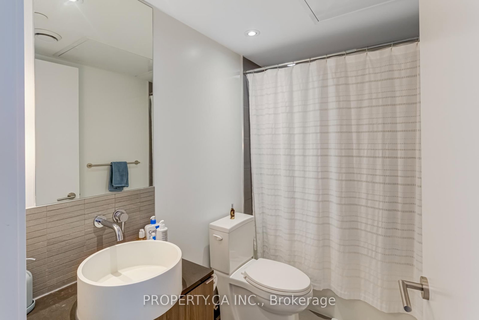 161 Roehampton Avenue, Unit 717 - Photo 26
