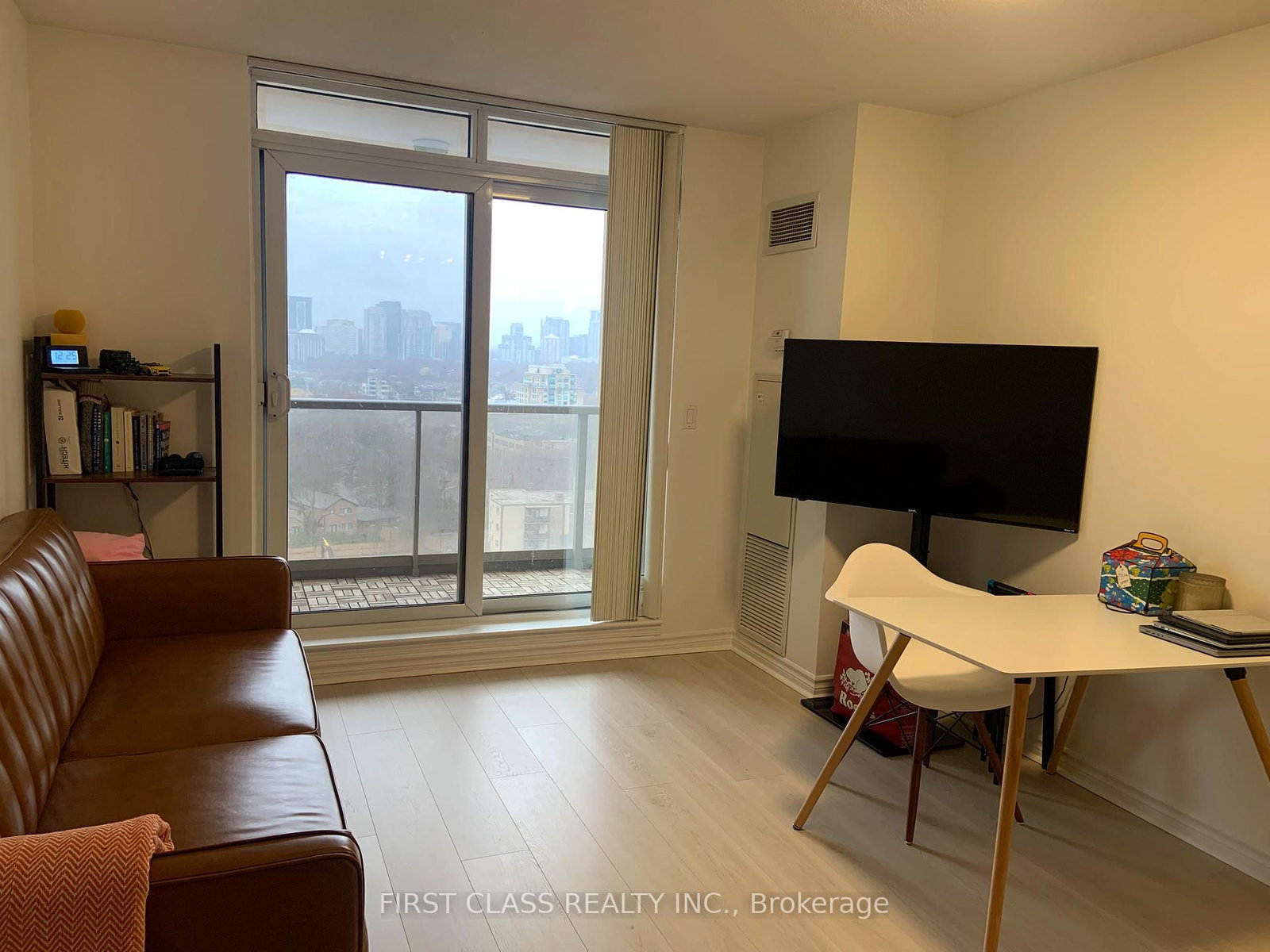 18 Kenaston Gardens, Unit 1410 - Photo 2