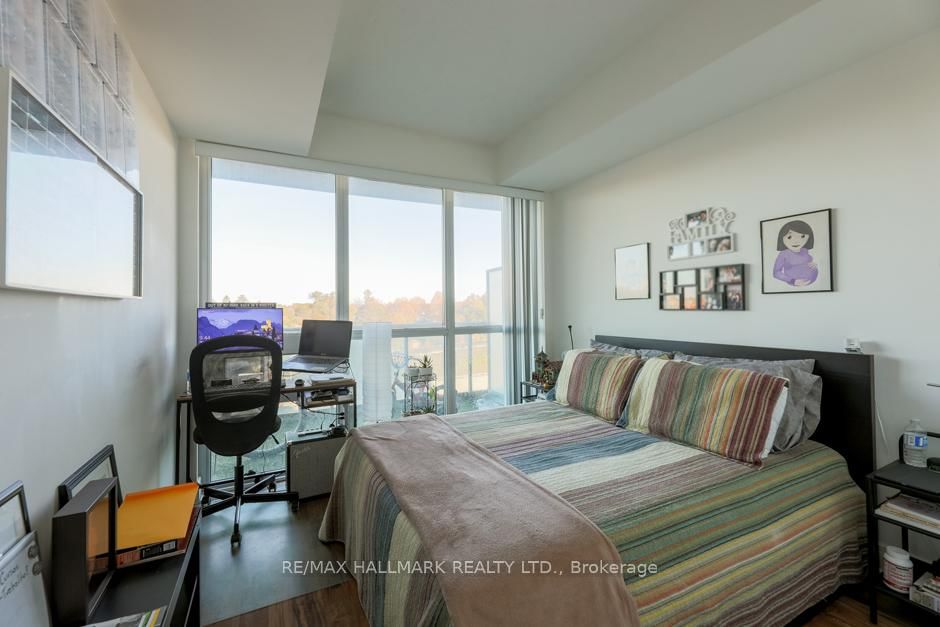 35 Brian Peck Crescent, Unit 423 - Photo 10