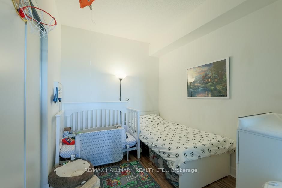 35 Brian Peck Crescent, Unit 423 - Photo 12