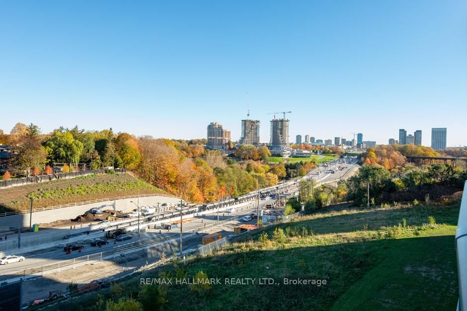 35 Brian Peck Crescent, Unit 423 - Photo 15