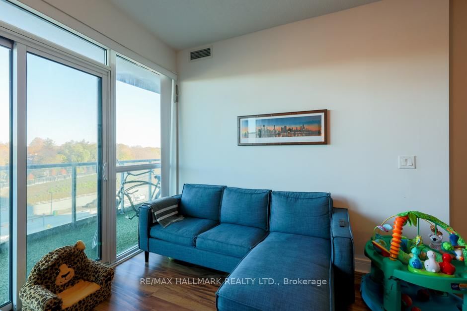 35 Brian Peck Crescent, Unit 423 - Photo 9