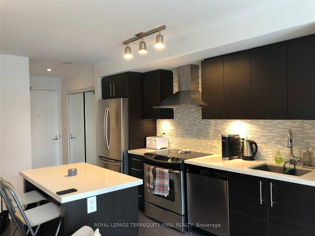 411 - 58 Orchard View Boulevard